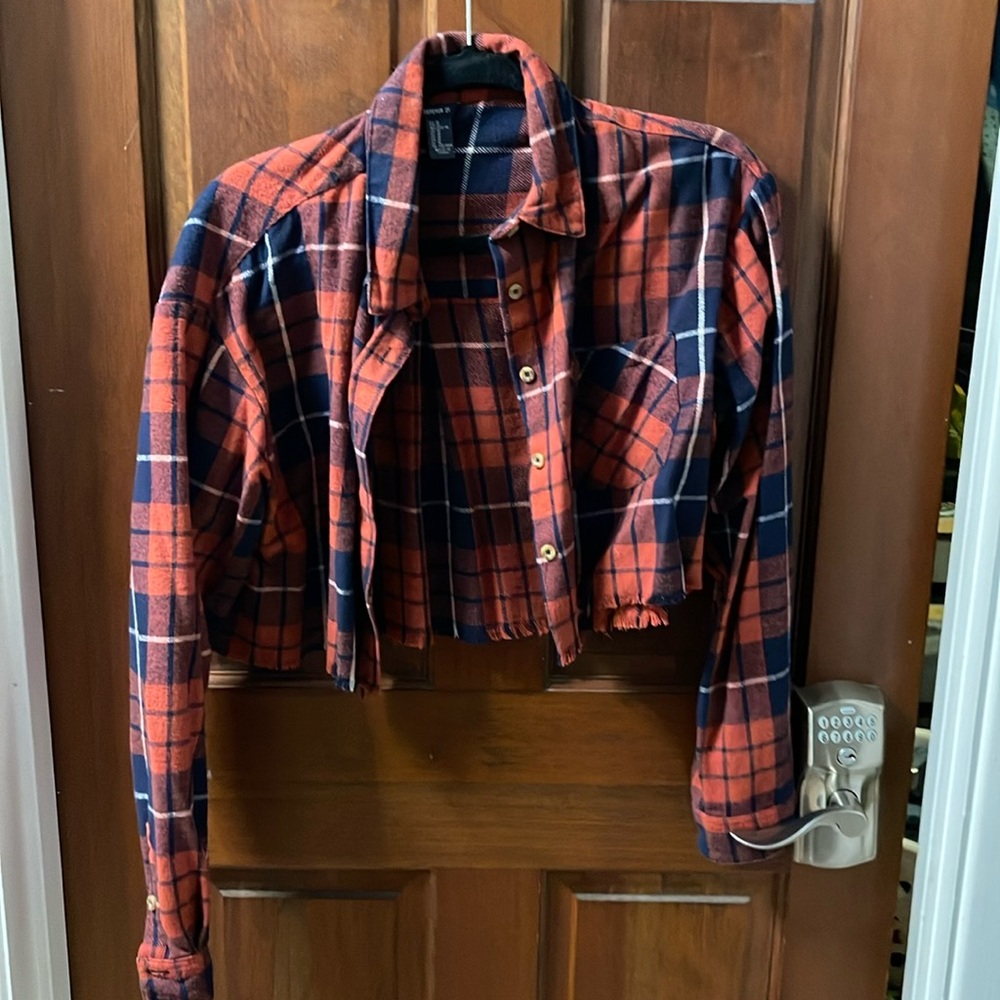 Cropped Forever 21 flannel orange and blue size medium